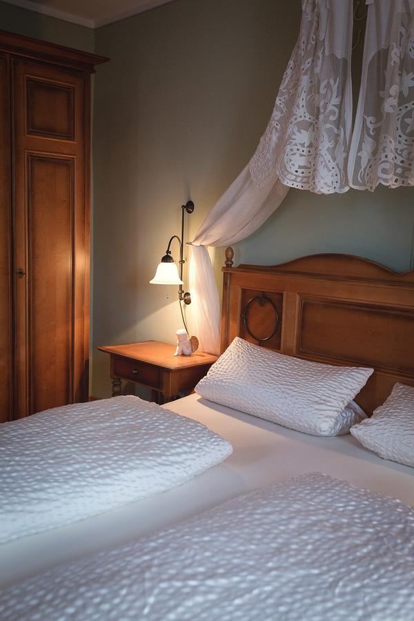 Der Patrizierhof - Weingut Gasthof Hotel - Familie Grebner Grosslangheim المظهر الخارجي الصورة
