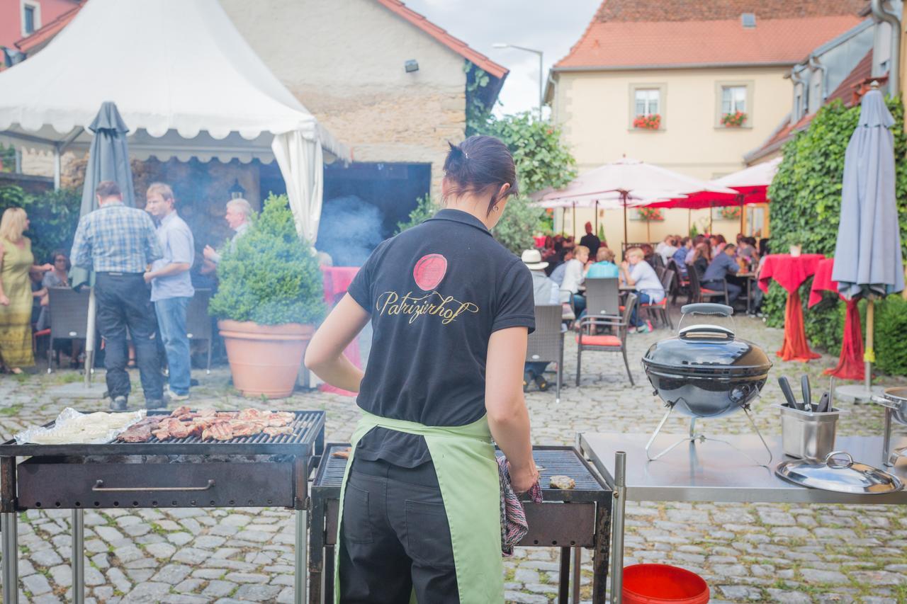 Der Patrizierhof - Weingut Gasthof Hotel - Familie Grebner Grosslangheim المظهر الخارجي الصورة