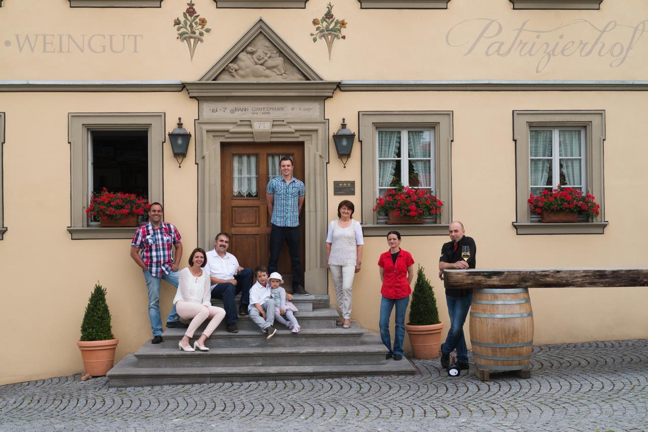 Der Patrizierhof - Weingut Gasthof Hotel - Familie Grebner Grosslangheim المظهر الخارجي الصورة